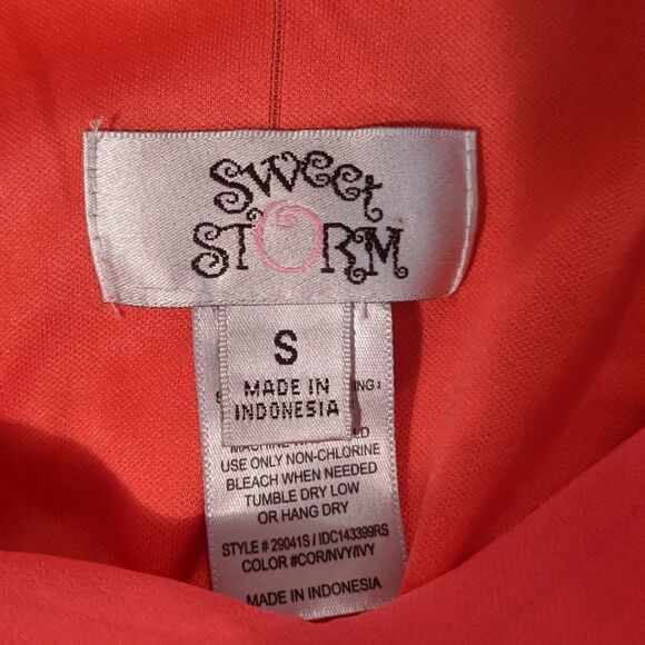 💜 5/$25 small pink and black and white dress - Picture 3 of 3